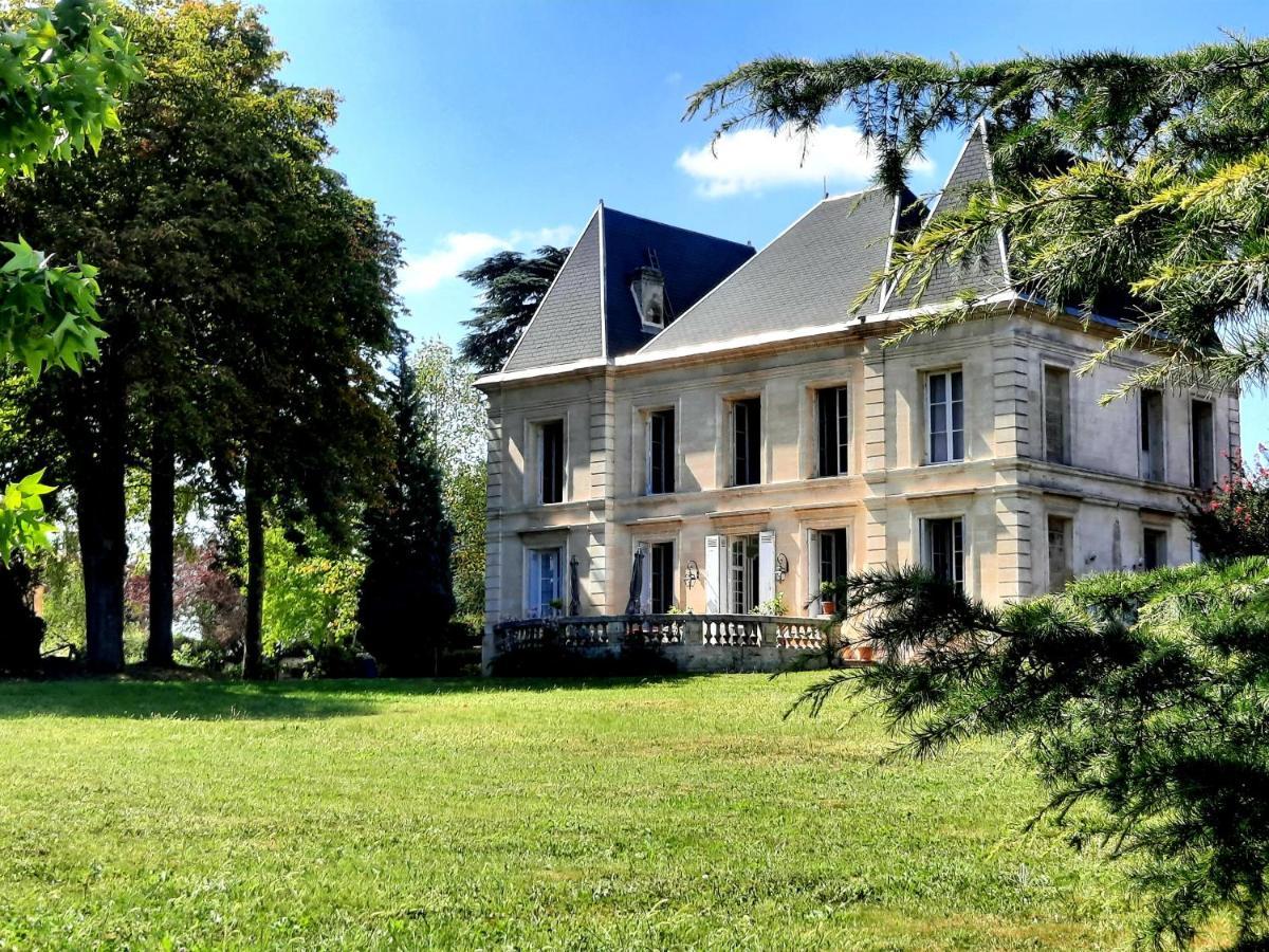 Chateau Tanesse De Tourny Bayon Exterior foto