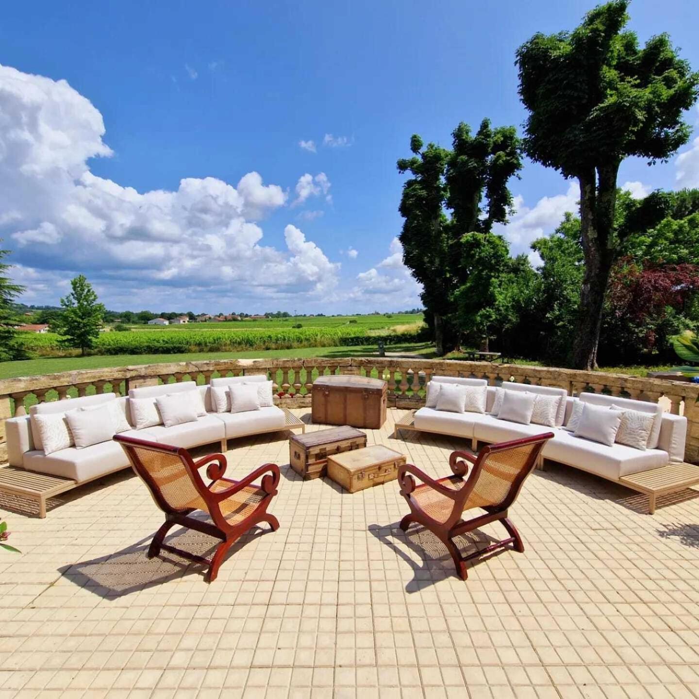 Chateau Tanesse De Tourny Bayon Exterior foto