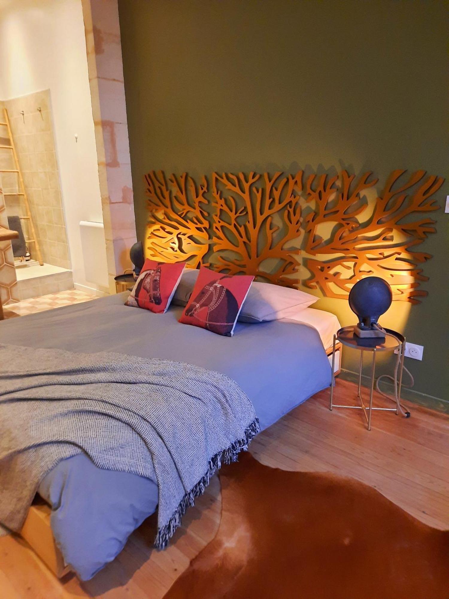 Chateau Tanesse De Tourny Bayon Quarto foto